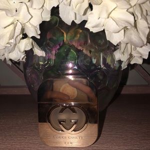 Gucci guilty EAU